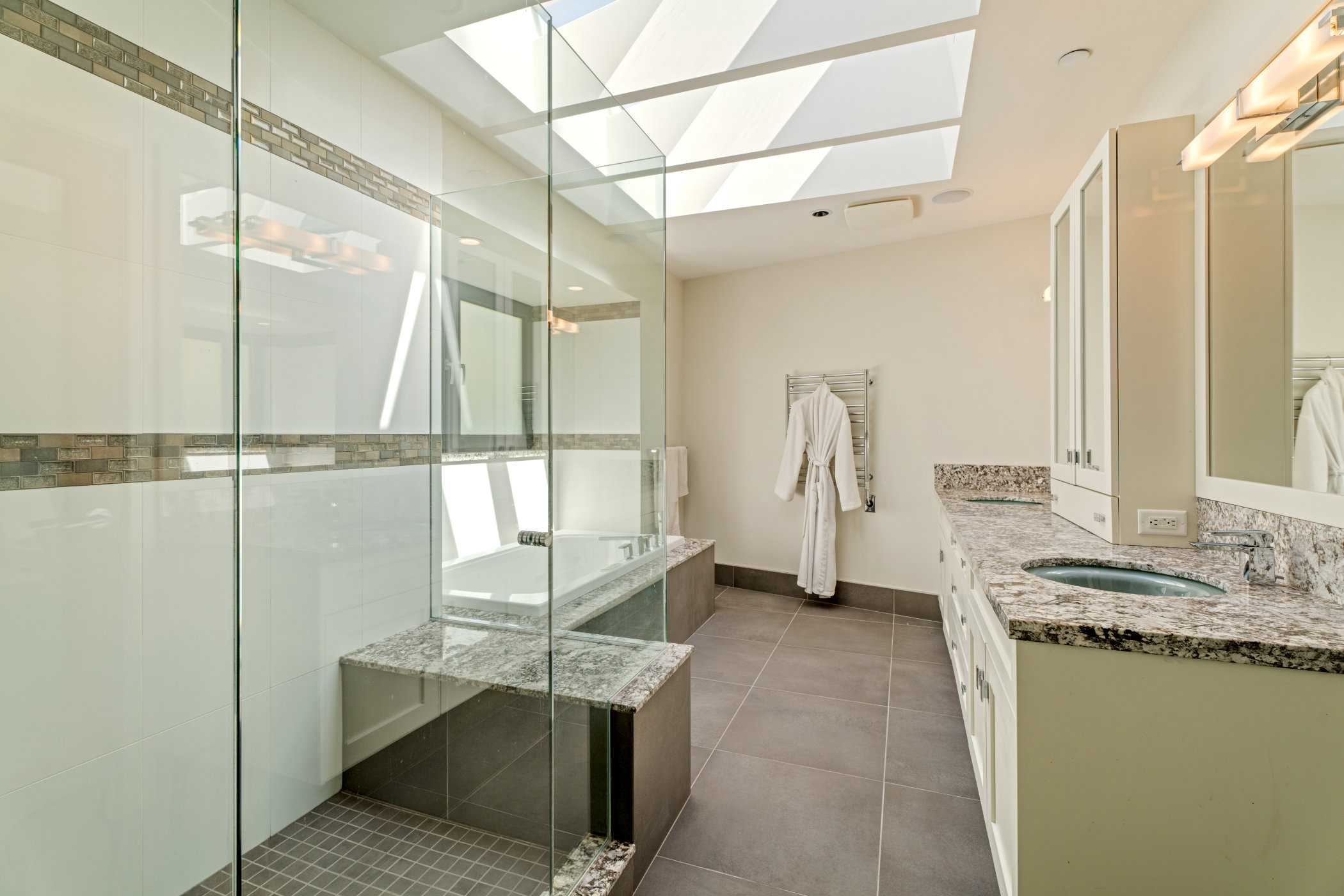 3389 Thompson Crescent